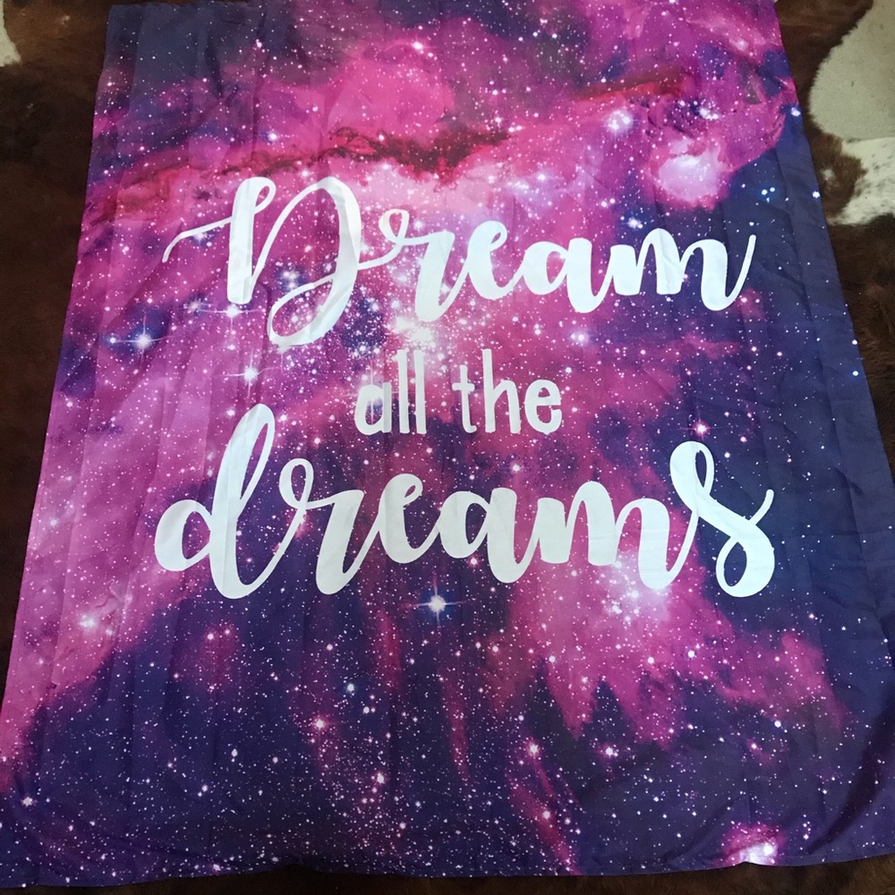 Tapestry set!💜